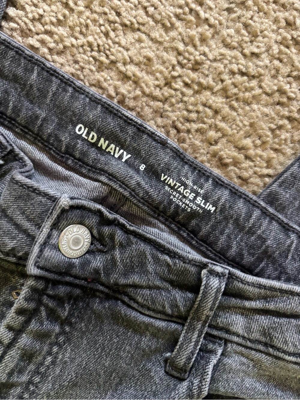 Old Navy Dark Gray Frayed Hem Vintage Slim Size 8
